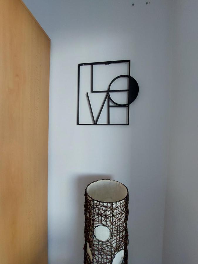 Tower Apartment With Private Terrace Next To Uno Wenen Buitenkant foto